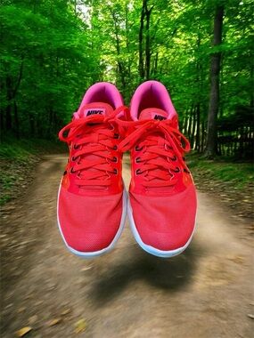 Nike Lunarstelos Women’s Pink Blast Bright Red/Pink Running Sneakers Size 7.5